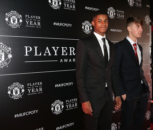 รวมภาพบรรยากาศงาน Player of the Year awards