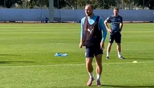 อีริคเซ่นโผล่ซ้อมกับมัลโม่หลังยังไร้สังกัด